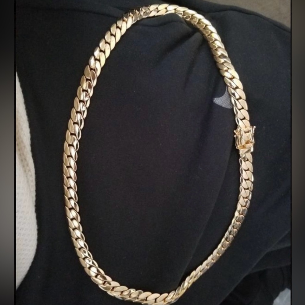 Miami Cuban link chains